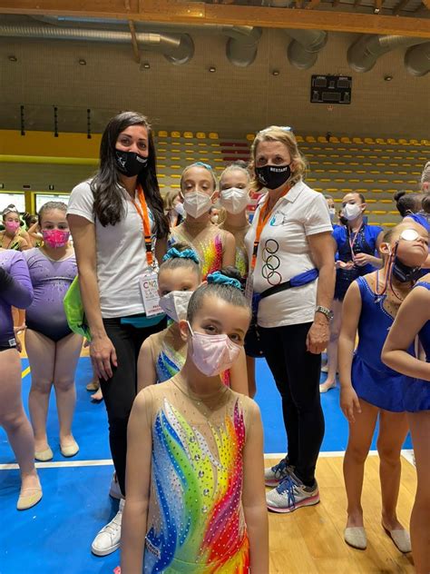 Reggio Calabria La Ritmica Restart Conquista 8 Medaglie Nel 16