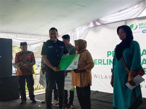 Srimaya Pelopori Pendaftaran Ribu Pekerja Rentan Jadi Peserta Bpjs