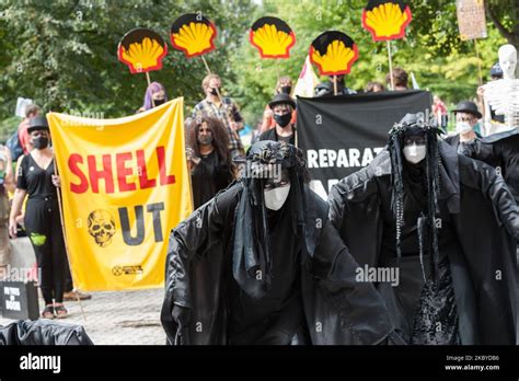 Extinci N La Brigada Negra De La Rebeli N Se Une A Una Protesta Frente