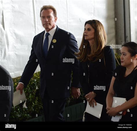 Arnold schwarzenegger maria shriver hi-res stock photography and images ...