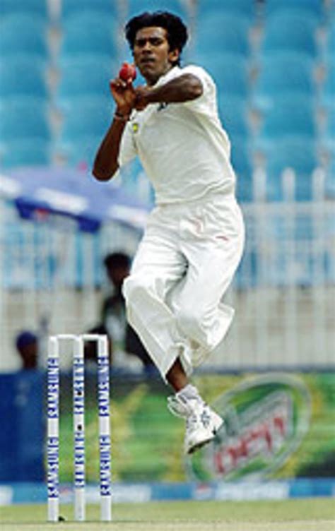 Lakshmipathy Balaji in his delivery stride | ESPNcricinfo.com