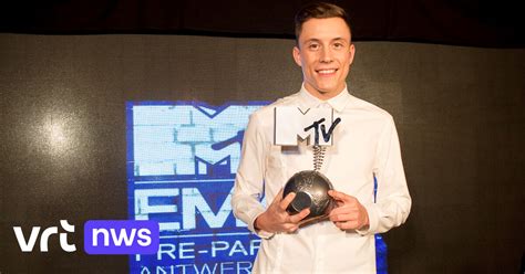 Loïc Nottet Wint Mtv Ema Voor Beste Belgische Artiest Vrt Nws Nieuws