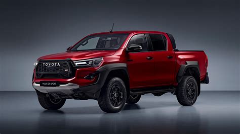 Toyota Hilux GR Sport II Unveiled: Specs| Features| Images - DriveSpark ...