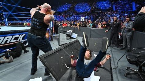 11 Ups And 2 Downs From Last Nights Wwe Smackdown 3 Sept Page 3