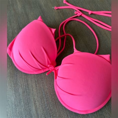 Victoria S Secret Swim Victorias Secret Swim Bikini Top 34d Strapless Or Tieneon Pink Poshmark
