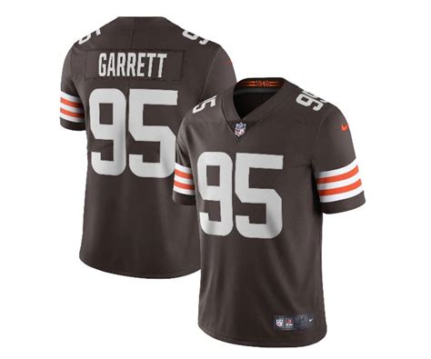 The 8 coolest Cleveland Browns jerseys you can get right now