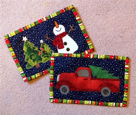 Lots Of Christmas Mug Rug Patterns Christmas Mug Rugs Christmas