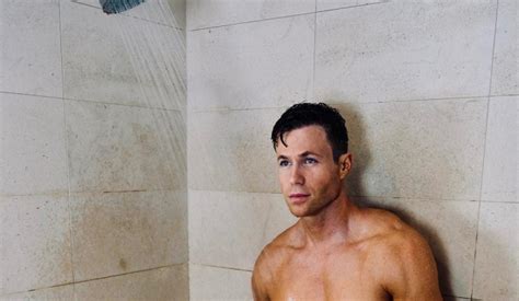 Ashley Parker Angel Keeps Teasing His Thirsty Fans With A Nude Shower Photo GayBuzzer