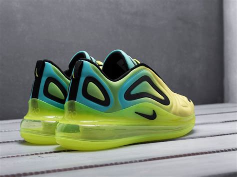 Купить Кроссовки Nike Air Max 720 цвет Желтый купить по цене 2740 ...