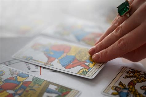 O Tarot Espanhol Quer Que 4 Signos Sejam Avisados Confira