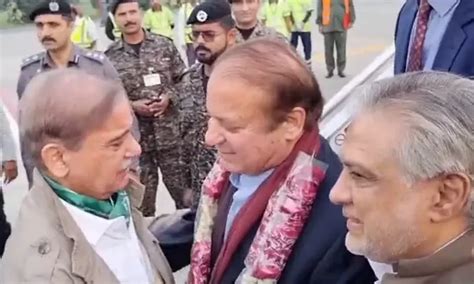 In Pictures Pml N Supremo Nawaz Sharifs Homecoming After Four Years