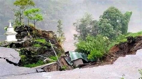 Sikkim: 14 dead, 102 missing in flash flood - Sikkim: 14 dead, 102 ...