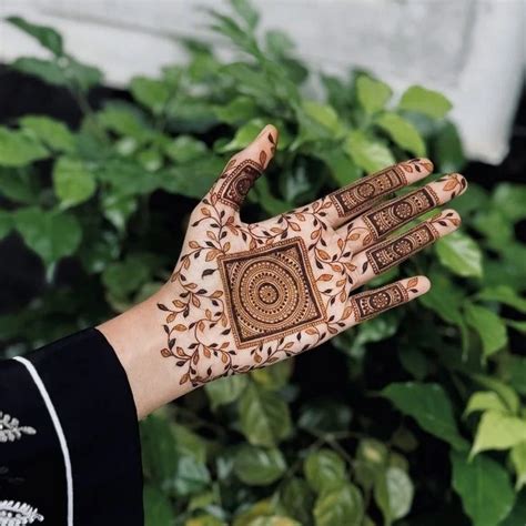 cute front hand simple mehndi designs  beginner