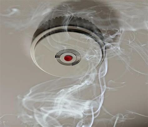 How And When To Test Your Smoke Alarm