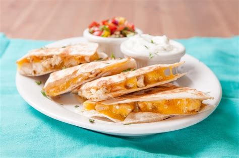 Premium Photo | Chicken quesadilla with salsa