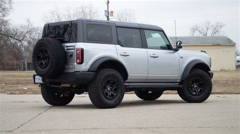 2022 Ford Bronco is at home both on- and off-road - CNET