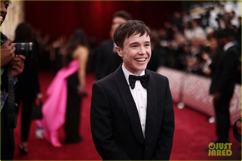 Elliot Page Looks Sharp in Gucci Tux at Oscars 2022: Photo 4734449 ...