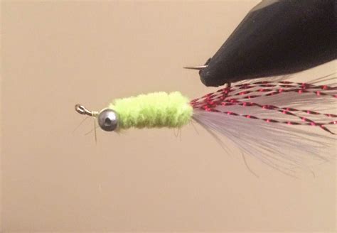 The Rogue Outdoors How To Tie The Crappie Candy Fly