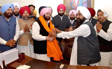 Amarinder Singh takes charge as Punjab CM