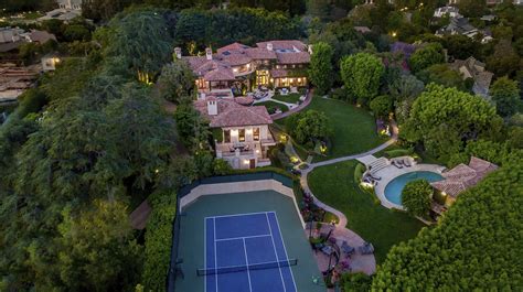 See Sugar Ray Leonard S L A Mansion Listed For 46 5 M