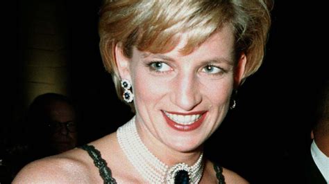 Lady Diana Un Bijou Iconique De La Princesse Devrait Rapporter Une