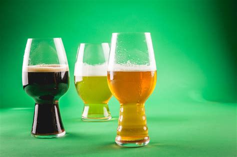 ale  lager determining  differences   types  beer