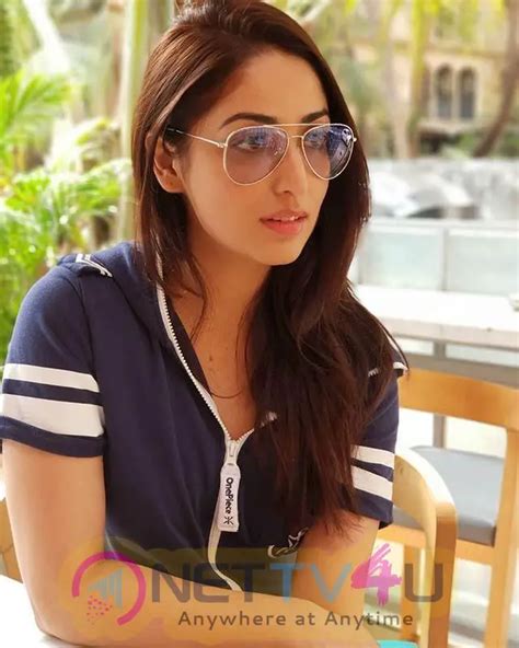 Actress Yami Gautam Hot Photo Shoot Stills 574703 Galleries HD Images