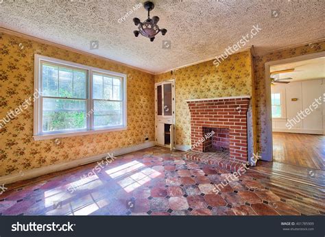 706 Abandoned Farmhouse Room Interior Images, Stock Photos & Vectors ...