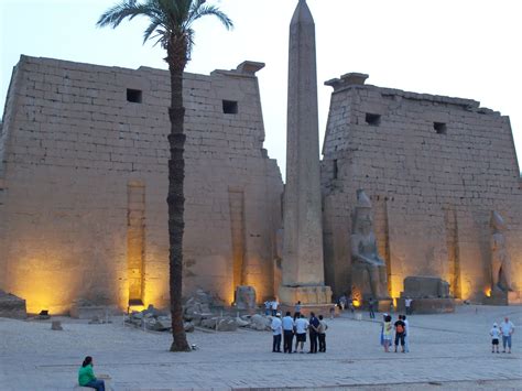 Ndial's Year in Europe: Luxor!! 