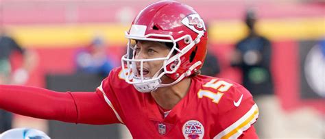 Patrick Mahomes Is The Fastest Quarterback To Hit 100 Passing ...