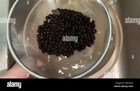 Chewy Tapioca Balls Stock Videos And Footage Hd And 4k Video Clips Alamy