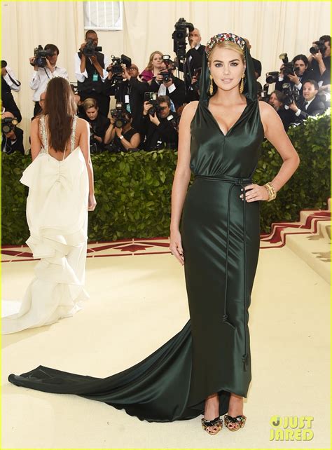 Kate Upton Goes Glam on the Red Carpet at Met Gala 2018!: Photo 4078809
