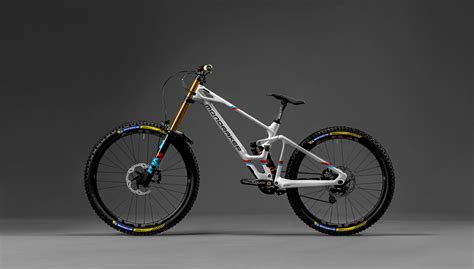 The Mondraker Summum Carbon Upgraded With Mind Telemetry IMB Free