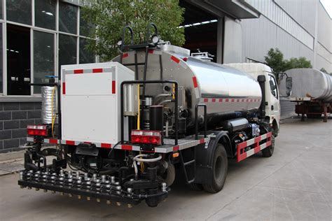 Tons Asphalt Distributor Truck For Bitumen Distribution Truck For Road