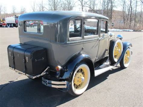 Town Sedan Murray Body Slantback Windshield Classic Ford Model A 1931