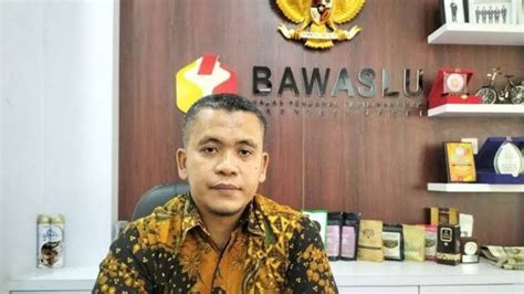 Bawaslu Periksa Gubernur Al Haris Dua Jam Terkait Laporan Dugaan