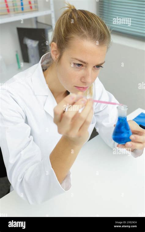 multi channel pipette  res stock photography  images alamy
