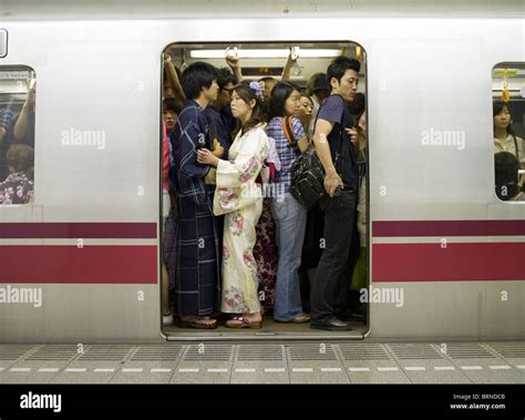 Tokyo Subway , Japan Stock Photo - Alamy