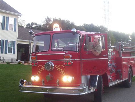 seagrave fire trucks in production - Phung Badger