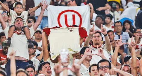 Los Hinchas De Universitario De Deportes Podr N Ir Con Sus Camisetas