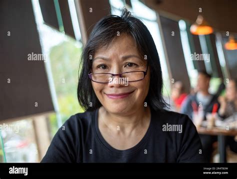 Middle Aged Woman Glasses Hi Res Stock Photography And Images Alamy