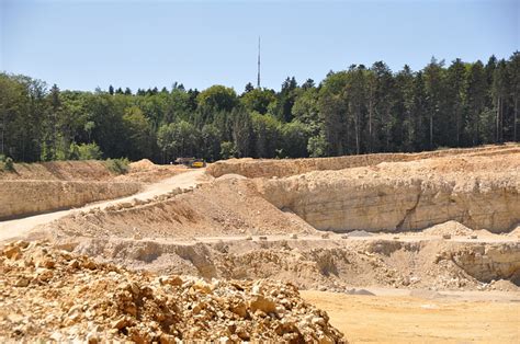 Blick In Den Steinbruch In Der Ferne Der Funkturm Fotos Hikr Org