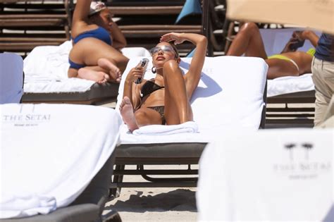 Chantel Jeffries Sexy Curves Miami Beach Bikini Hot Celebs Home