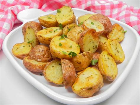 How To Cook Honey Gold Bite Size Potatoes In Air Fryer