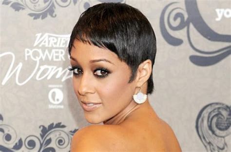 Tia Mowry Joins The Kind Life Short Hair With Bangs Wedding