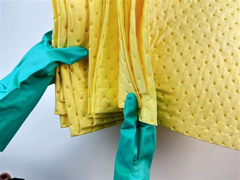 Pollution Free Yellow Color 3mm PP Chemical Absorbent Pads China