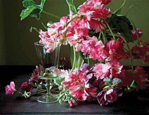 Bring the Romance - Romantic Flower Arrangements - Flower Magazine