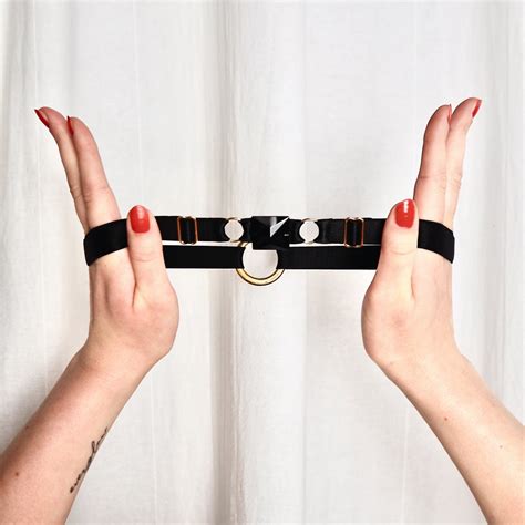 Bon Bondage Daniela Paradeis