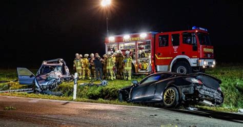 Nahe Meckenbeuren Junger Mann Stirbt Bei Schwerem Unfall