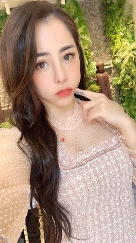 Nhan sắc của bạn gái hot boy Huỳnh Anh hậu màn dao kéo